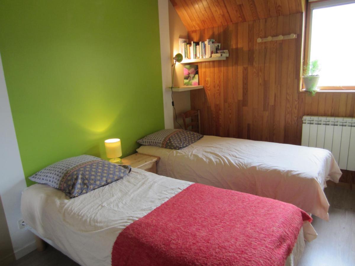 Chez Cat Et Christophe , Chambre Calme Et Lumineuse Chez L'Habitant Avec Vue Гилестр Екстериор снимка
